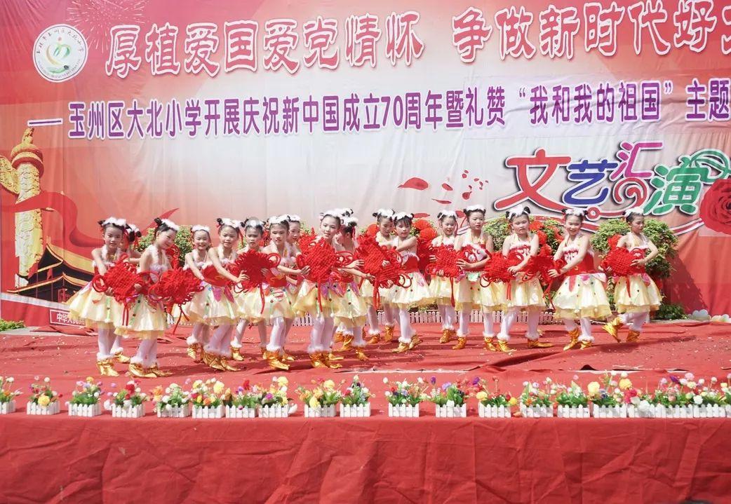 瀑布之美：自然的诗篇